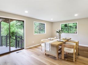 17606 NE 27th Street, Redmond WA 98052