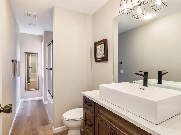 17606 NE 27th Street, Redmond WA 98052