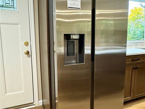 17606 NE 27th Street, Redmond WA 98052