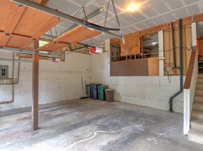 17606 NE 27th Street, Redmond WA 98052