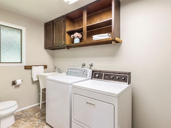 17606 NE 27th Street, Redmond WA 98052