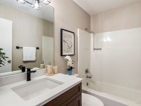 17606 NE 27th Street, Redmond WA 98052