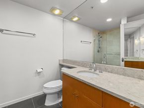 1188 106th Avenue NE 222, Bellevue WA 98004