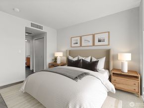 1188 106th Avenue NE 222, Bellevue WA 98004