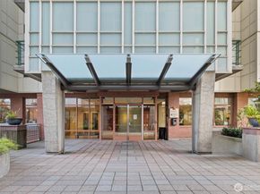 1188 106th Avenue NE 222, Bellevue WA 98004