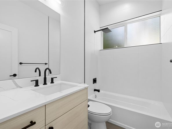 12013 36th Avenue NE, Seattle WA 98125