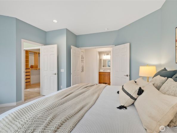 6405 NE 129th Place, Kirkland WA 98034