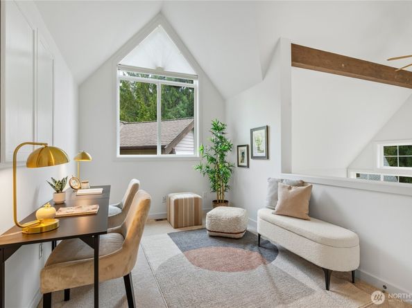 6405 NE 129th Place, Kirkland WA 98034