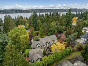 6405 NE 129th Place, Kirkland WA 98034
