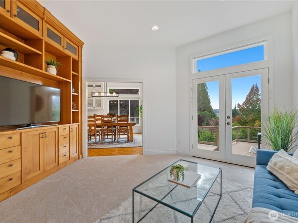 6405 NE 129th Place, Kirkland WA 98034