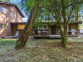 1910 220th Avenue SE, Sammamish WA 98075