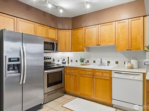 1525 NW 57th Street 429, Seattle WA 98107