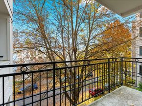 1525 NW 57th Street 429, Seattle WA 98107