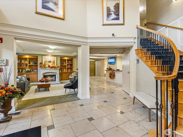 1525 NW 57th Street 429, Seattle WA 98107