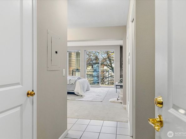 1525 NW 57th Street 429, Seattle WA 98107