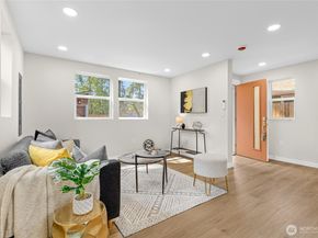 1401 N 137th Street, Seattle WA 98133