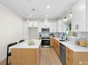 8510 Shadow Wood Drive B, Everett WA 98208