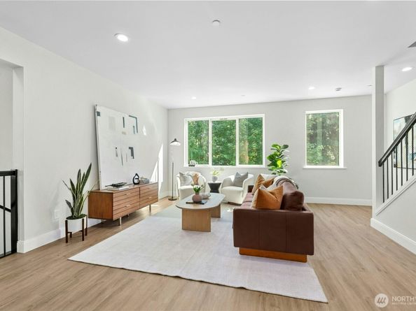 8510 Shadow Wood Drive B, Everett WA 98208