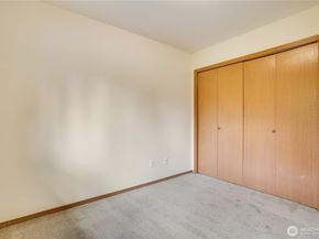 935 SW 319th Pl, Federal Way WA 98023