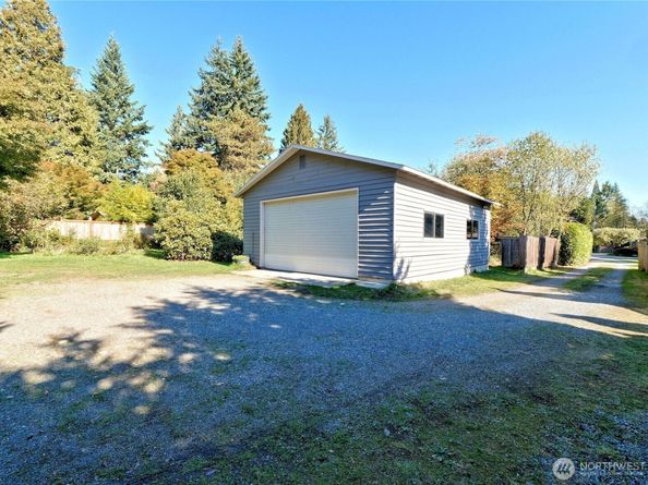 6042 NE 200th Street, Kenmore WA 98028
