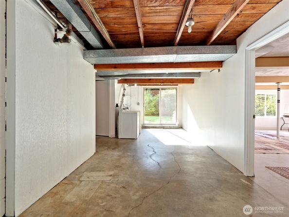 6042 NE 200th Street, Kenmore WA 98028