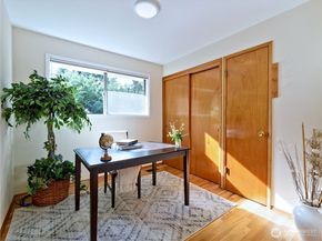 6042 NE 200th Street, Kenmore WA 98028