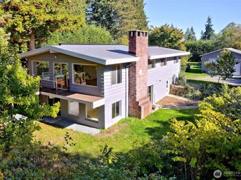 6042 NE 200th Street