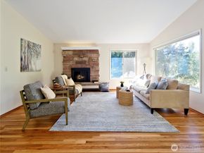 6042 NE 200th Street, Kenmore WA 98028