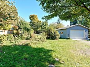 6042 NE 200th Street, Kenmore WA 98028