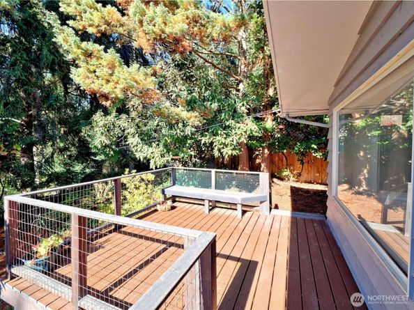 6042 NE 200th Street, Kenmore WA 98028