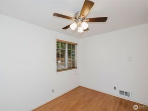 7600 Sandy Way NE, Poulsbo WA 98370