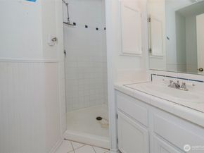 7600 Sandy Way NE, Poulsbo WA 98370