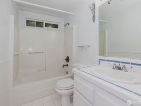 7600 Sandy Way NE, Poulsbo WA 98370