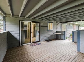 7600 Sandy Way NE, Poulsbo WA 98370