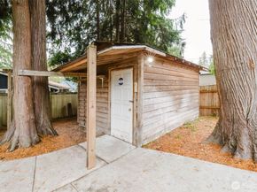 7600 Sandy Way NE, Poulsbo WA 98370