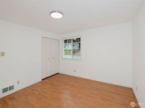 7600 Sandy Way NE, Poulsbo WA 98370