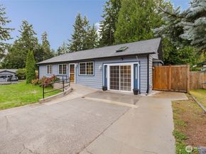 7600 Sandy Way NE, Poulsbo WA 98370
