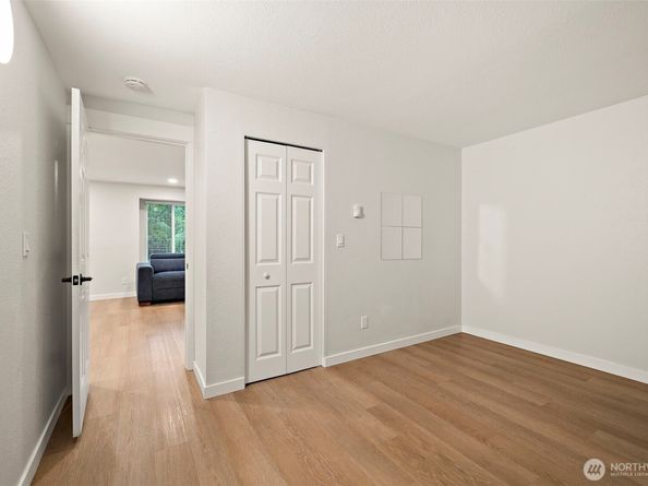 200 Mountain Park Boulevard SW A103, Issaquah WA 98027