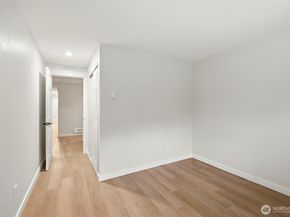 200 Mountain Park Boulevard SW A103, Issaquah WA 98027