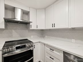 200 Mountain Park Boulevard SW A103, Issaquah WA 98027