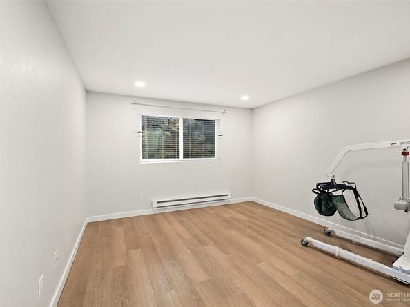 200 Mountain Park Boulevard SW A103, Issaquah WA 98027