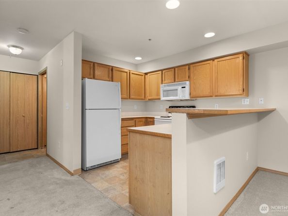 1001 W Casino Road F105, Everett WA 98204