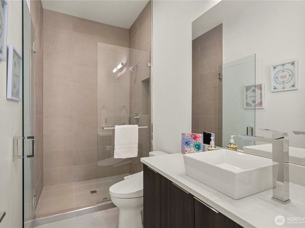19512 116 Place SE, Kent WA 98031