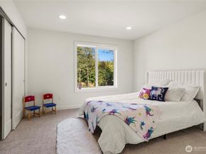 19512 116 Place SE, Kent WA 98031
