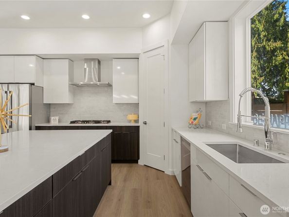 19512 116 Place SE, Kent WA 98031