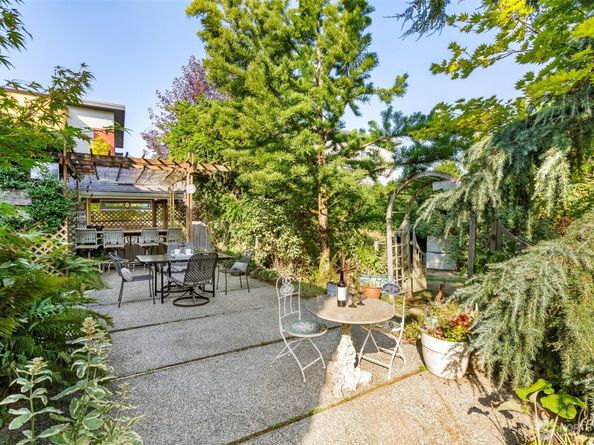 12832 NE 84th Street, Kirkland WA 98033