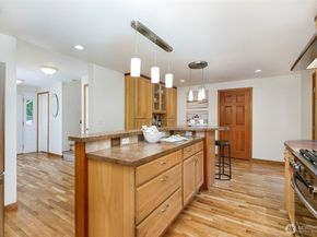 12832 NE 84th Street, Kirkland WA 98033