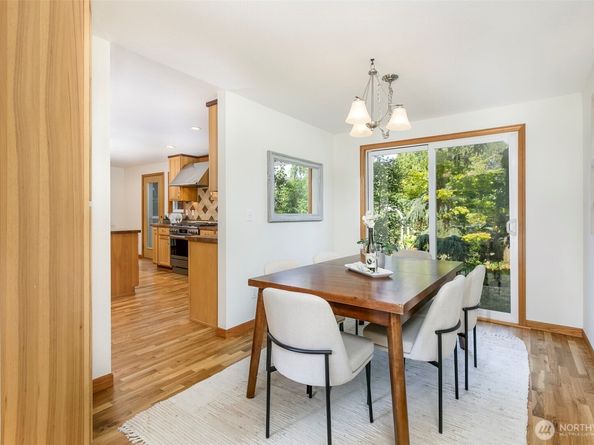 12832 NE 84th Street, Kirkland WA 98033
