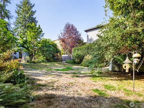 12832 NE 84th Street, Kirkland WA 98033