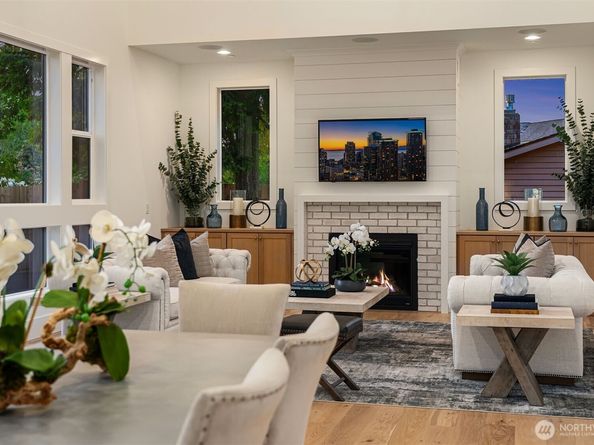16238 SE 10th Street, Bellevue WA 98008